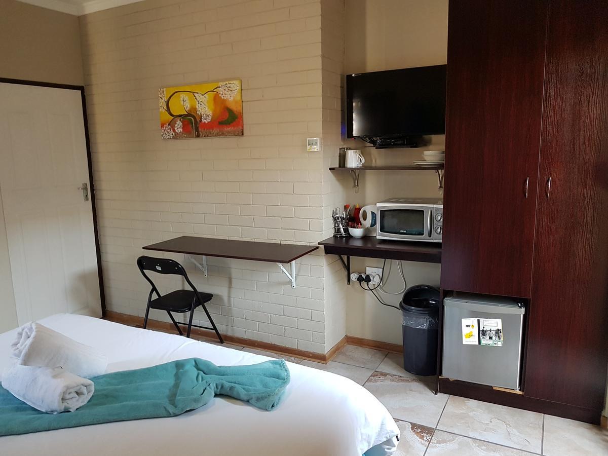 Mckala Guesthouse 킴벌리 외부 사진