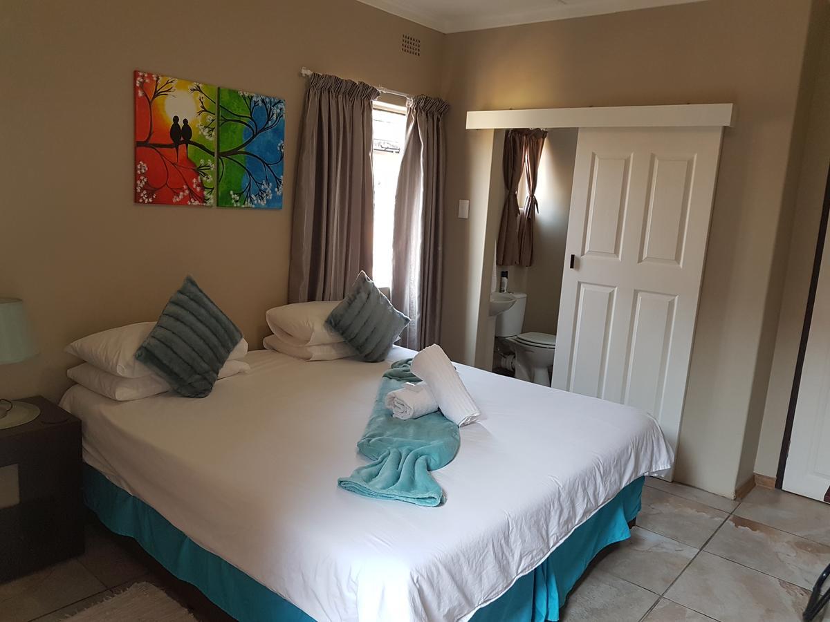 Mckala Guesthouse 킴벌리 외부 사진