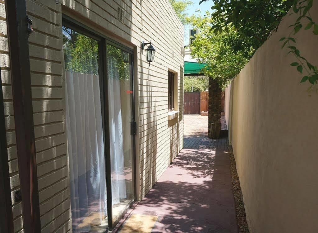 Mckala Guesthouse 킴벌리 외부 사진